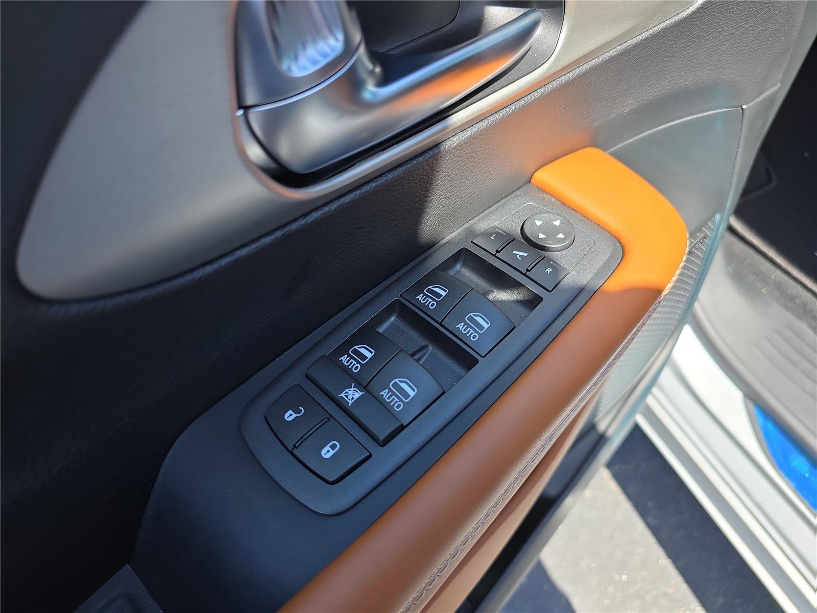 New 2026 Chrysler Pacifica Pinnacle image 20