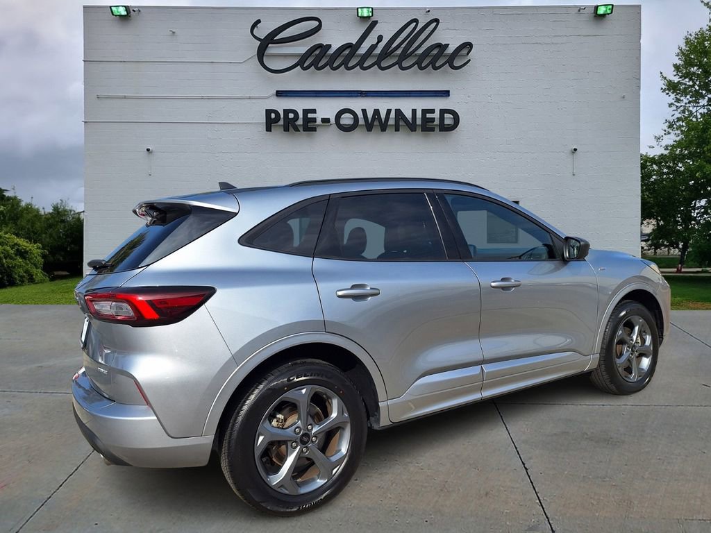 Used 2024 Ford Escape ST-Line image 3