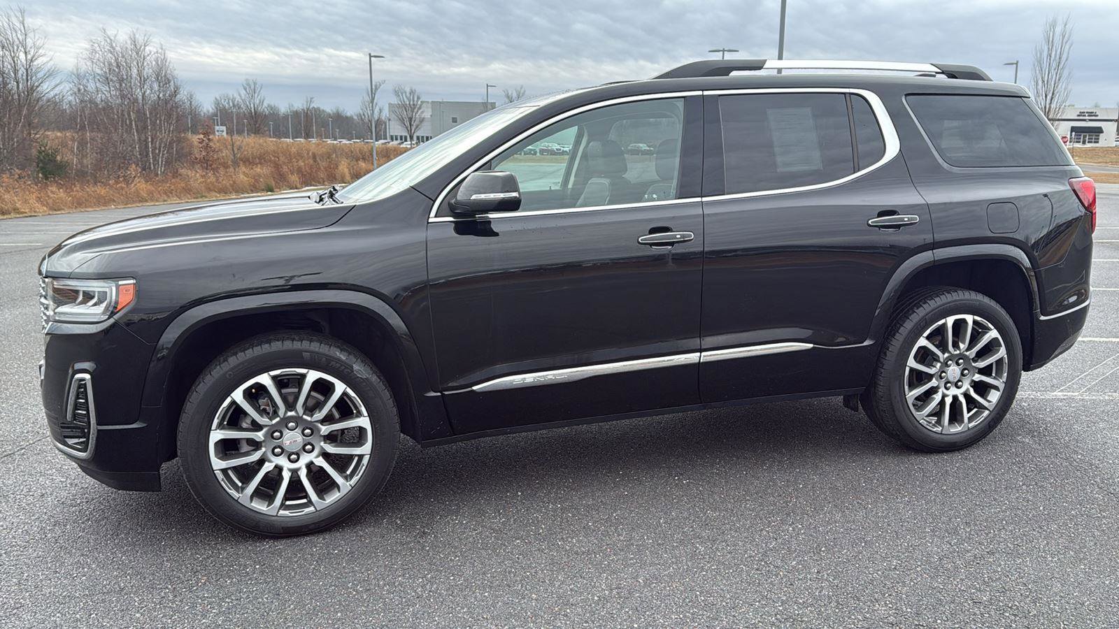Used 2022 GMC Acadia Denali image 13