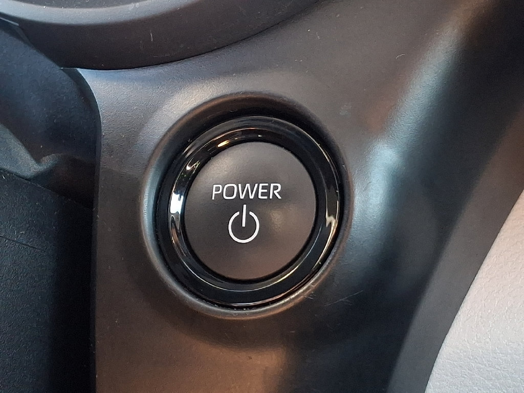 Certified 2026 Toyota Sienna XLE FWD image 36