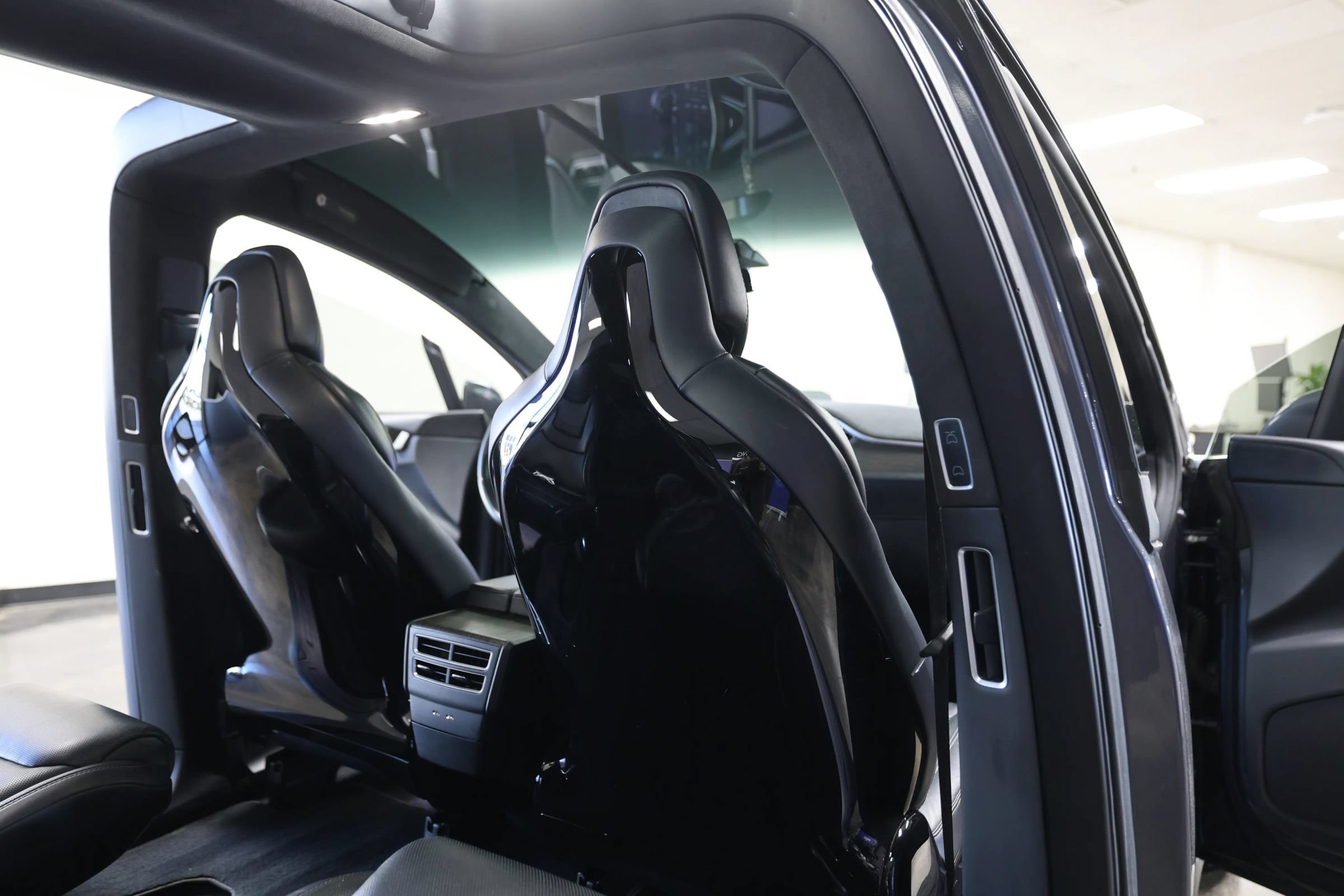 Used 2016 Tesla Model X 90D AWD/4WD image 40