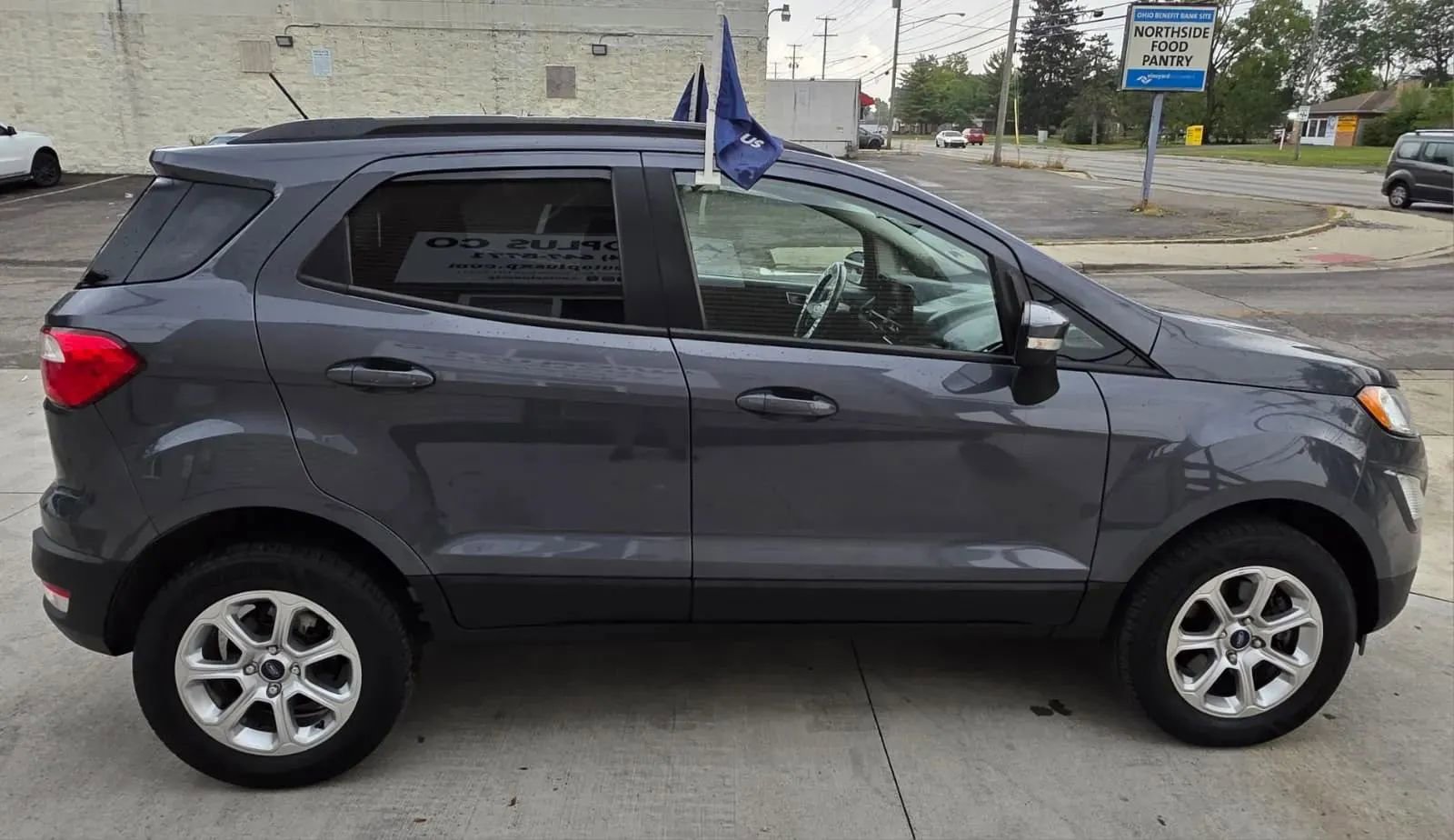 Used 2019 Ford EcoSport SE w/ SE Convenience Package image 5