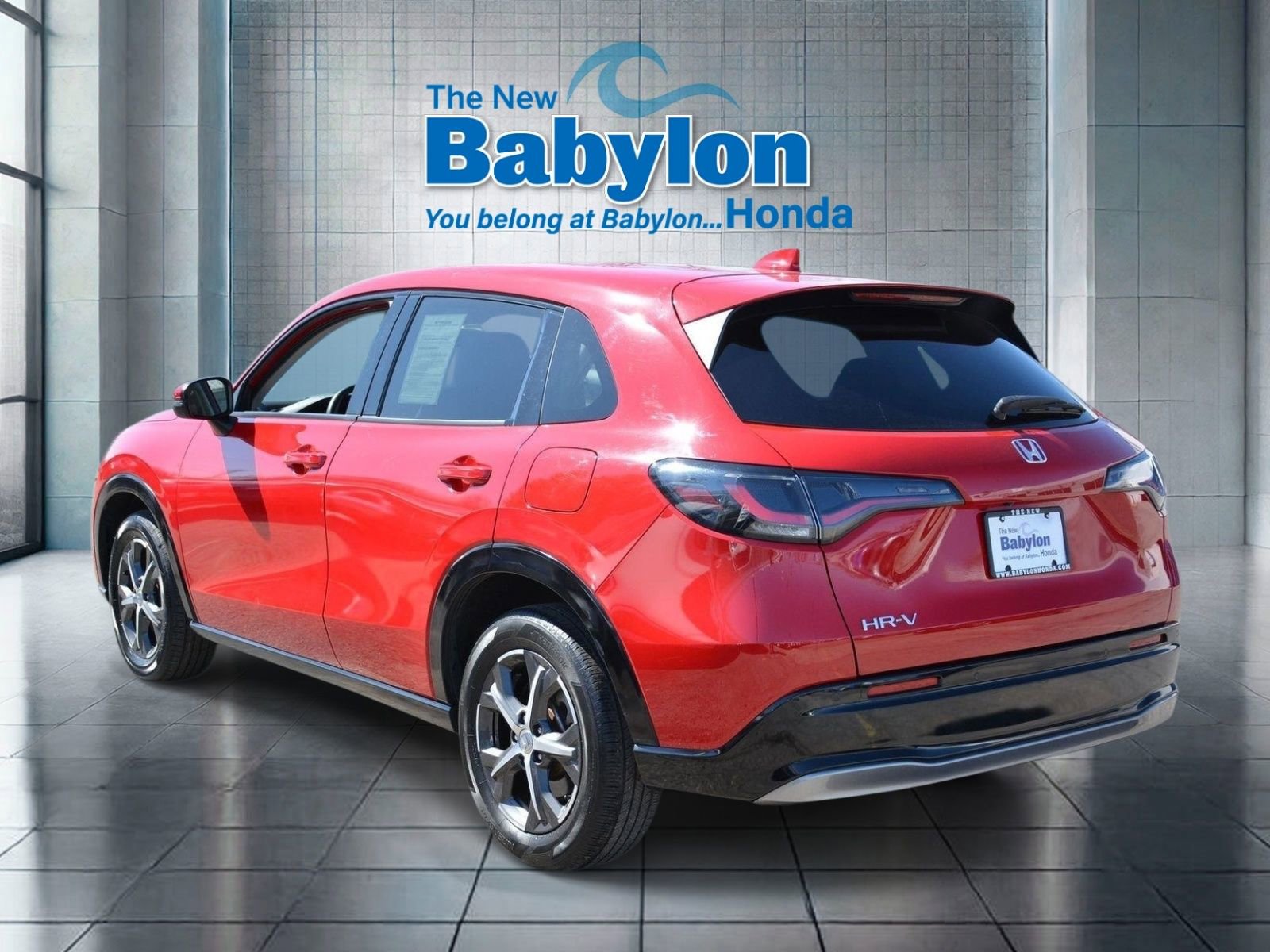 Used 2023 Honda HR-V EX-L image 3