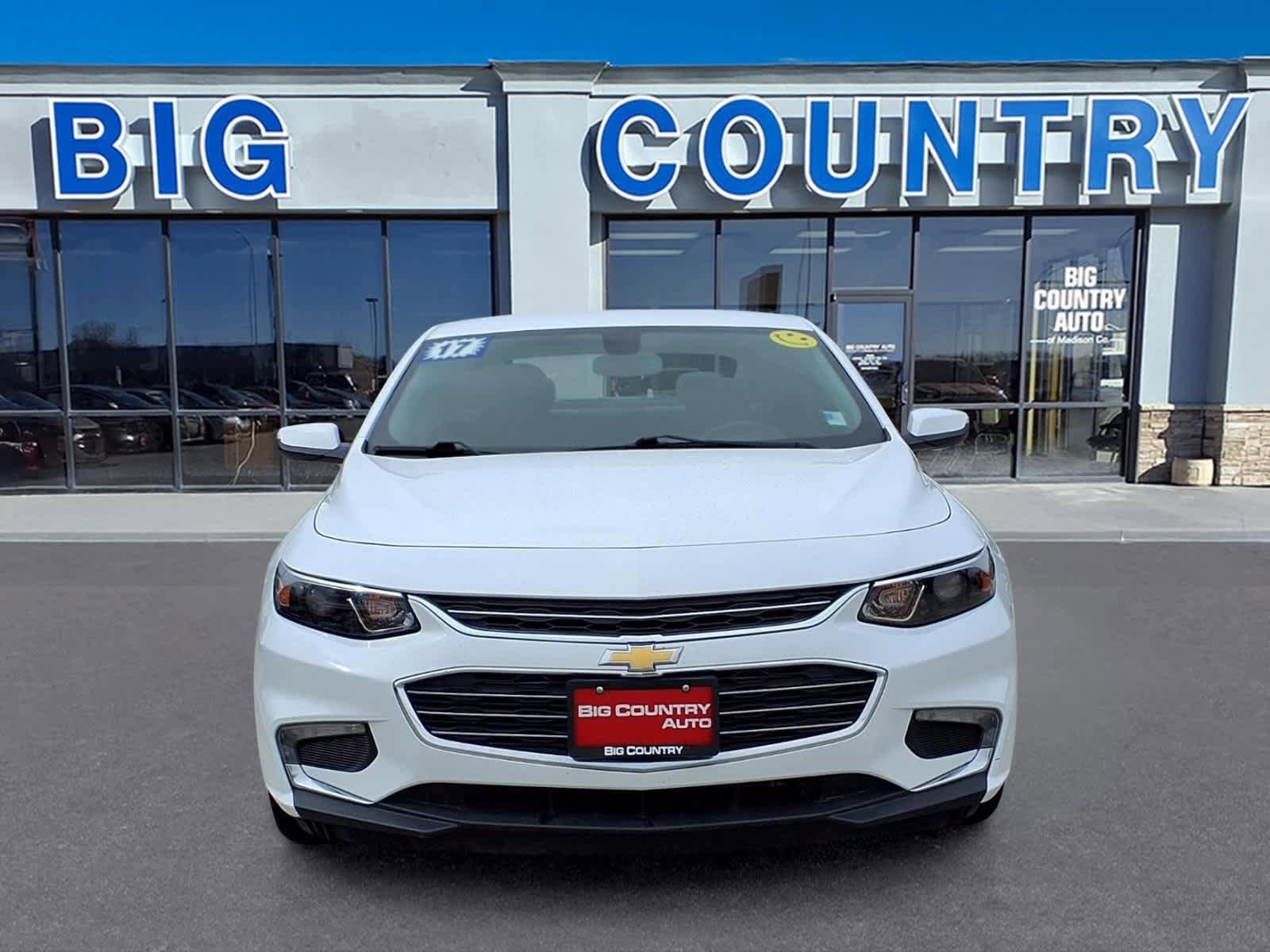 Used 2017 Chevrolet Malibu LT FWD image 8