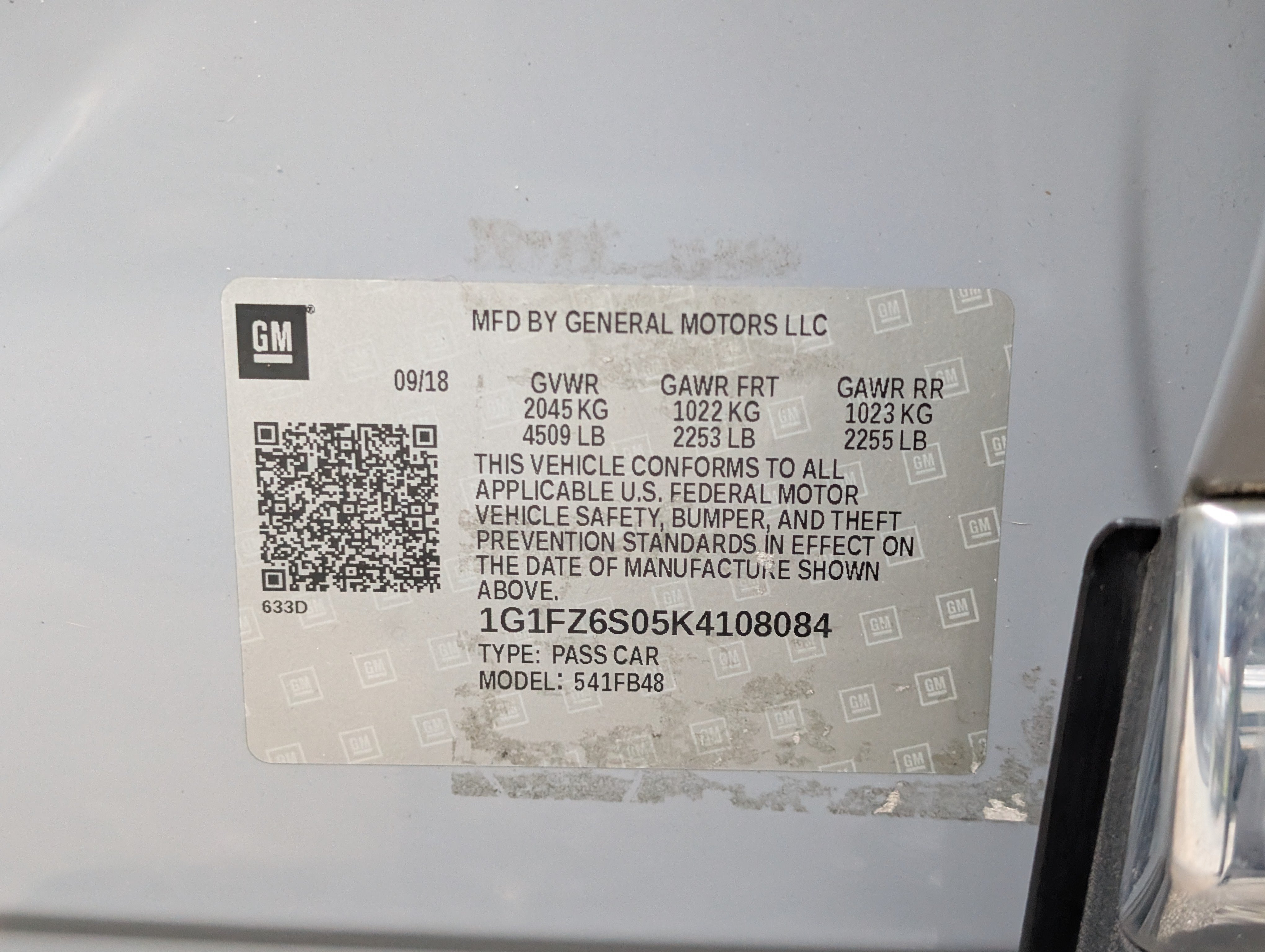 Used 2019 Chevrolet Bolt Premier w/ Infotainment Package FWD image 38