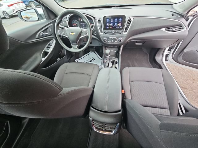 Used 2025 Chevrolet Malibu LT FWD image 23