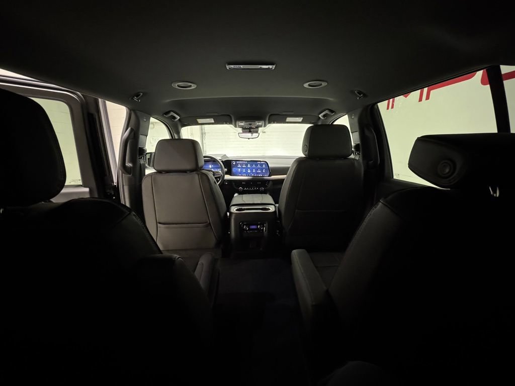 Used 2025 Chevrolet Tahoe High Country AWD/4WD image 40
