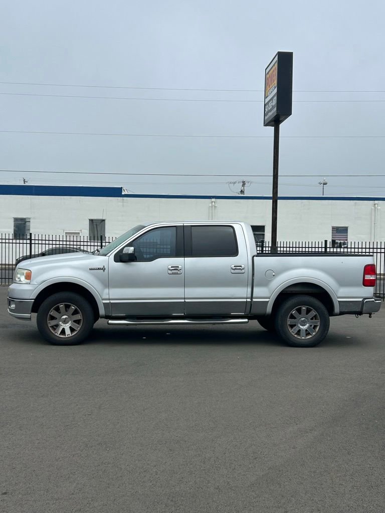 Used 2006 Lincoln Mark LT 4x4 image 9