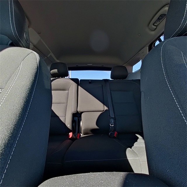 Used 2024 GMC Terrain SLE image 25