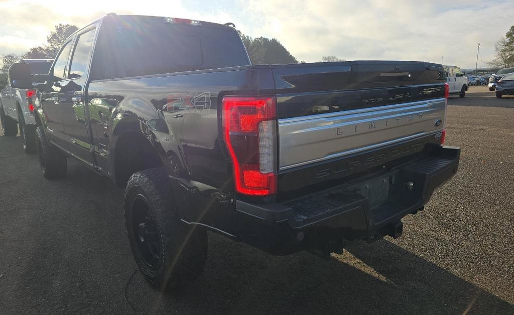 Used 2019 Ford F250 Limited w/ FX4 Off-Road Package AWD/4WD image 3
