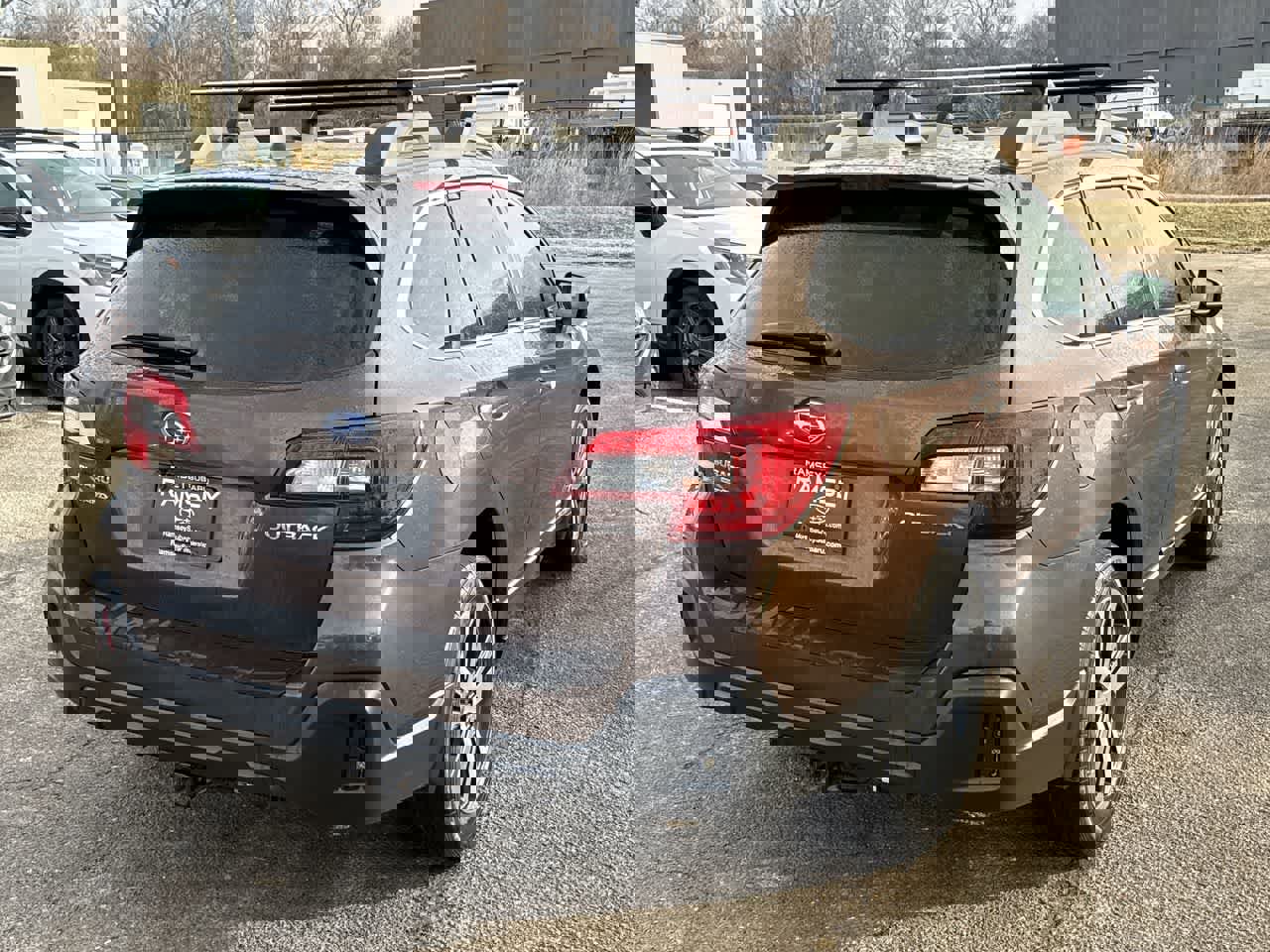 Used 2019 Subaru Outback 2.5i Limited w/ Popular Package #2 image 6