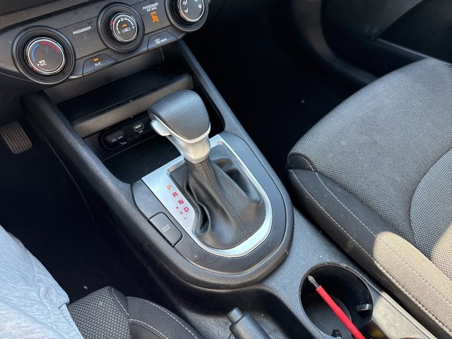 Used 2023 Kia Forte LXS image 28