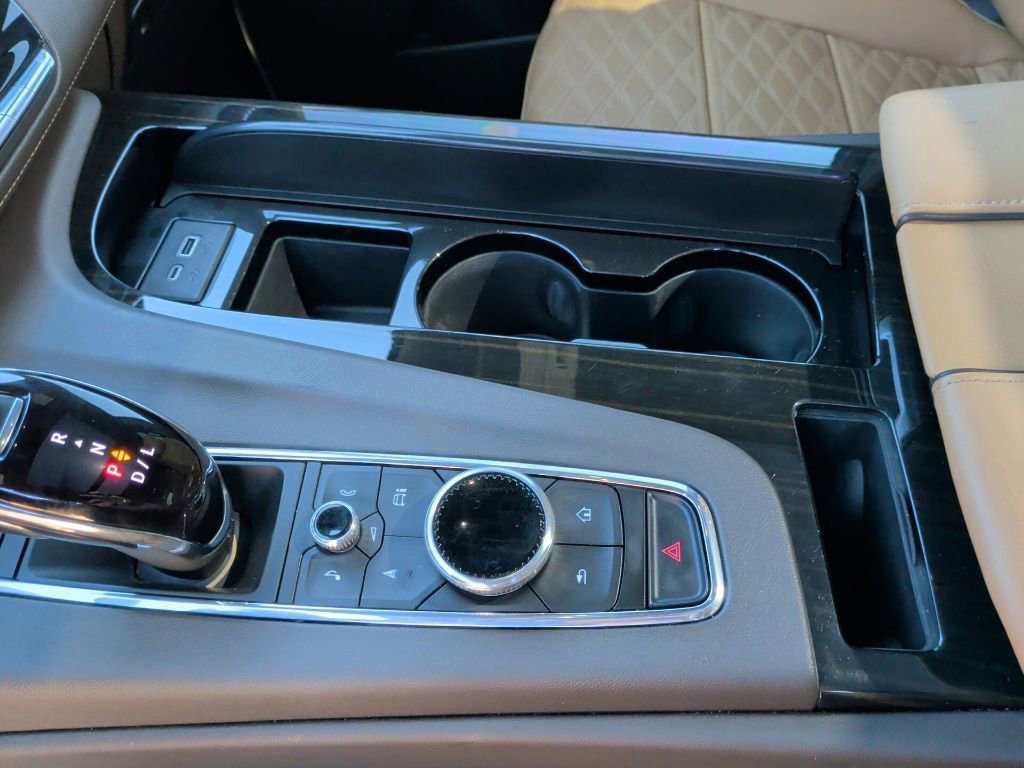 Used 2023 Cadillac Escalade Premium Luxury w/ LPO, Radiant Package image 32