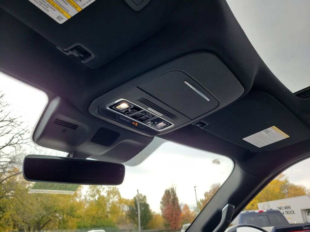 New 2025 Lincoln Navigator L Reserve w/ Jet Appearance Package image 29