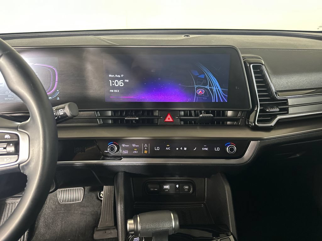 Used 2025 Kia Sportage EX FWD image 27