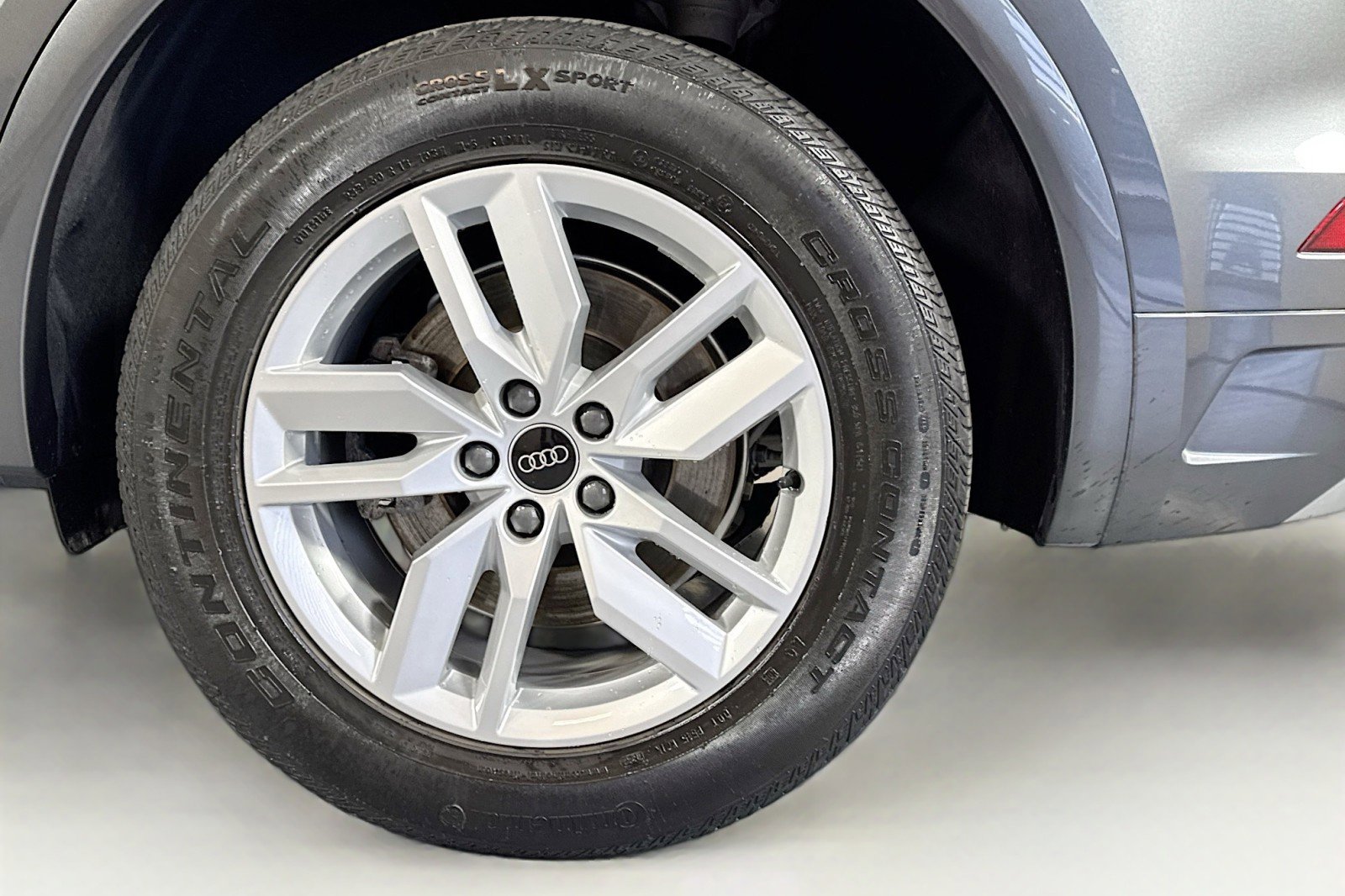 Used 2022 Audi Q5 2.0T Premium w/ Convenience Package image 28