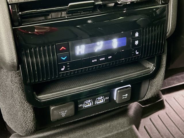 Used 2022 Jeep Wagoneer Series III w/ Premium Group I image 27