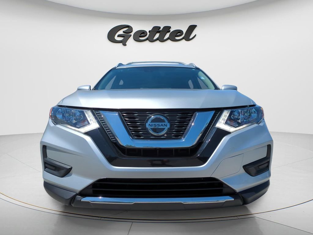 Certified 2020 Nissan Rogue SV w/ Premium Package FWD image 3