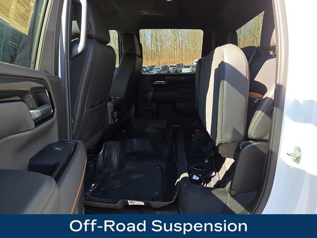 Used 2025 GMC Sierra 3500 AT4 AWD/4WD image 18