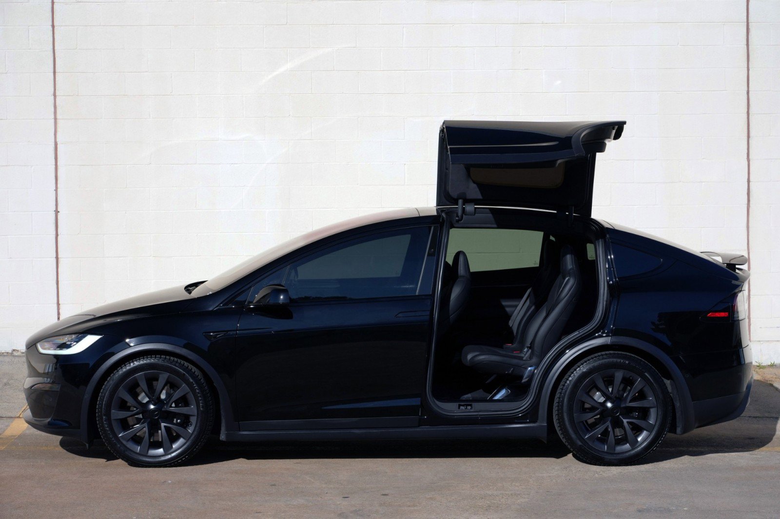 Used 2023 Tesla Model X image 55