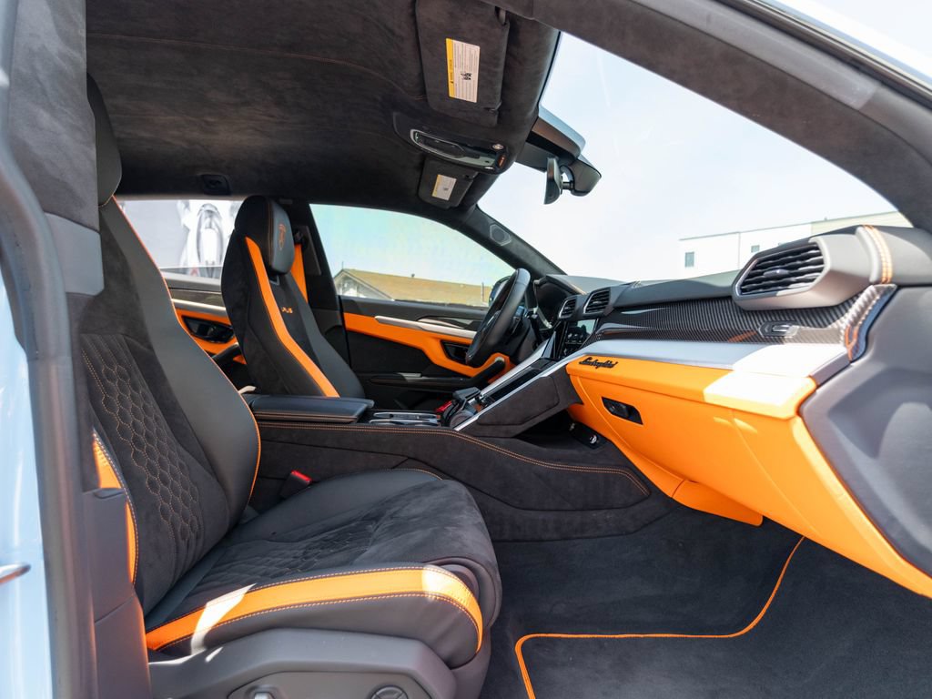 Used 2024 Lamborghini Urus S AWD/4WD image 8