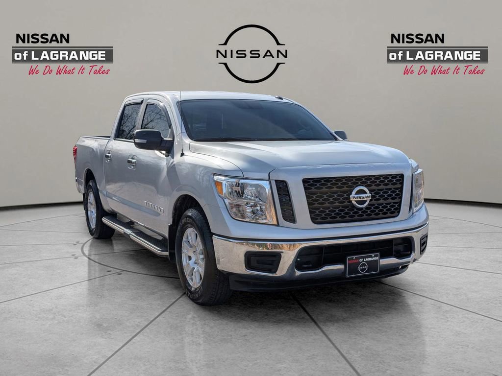 Used 2019 Nissan Titan SV AWD/4WD image 3