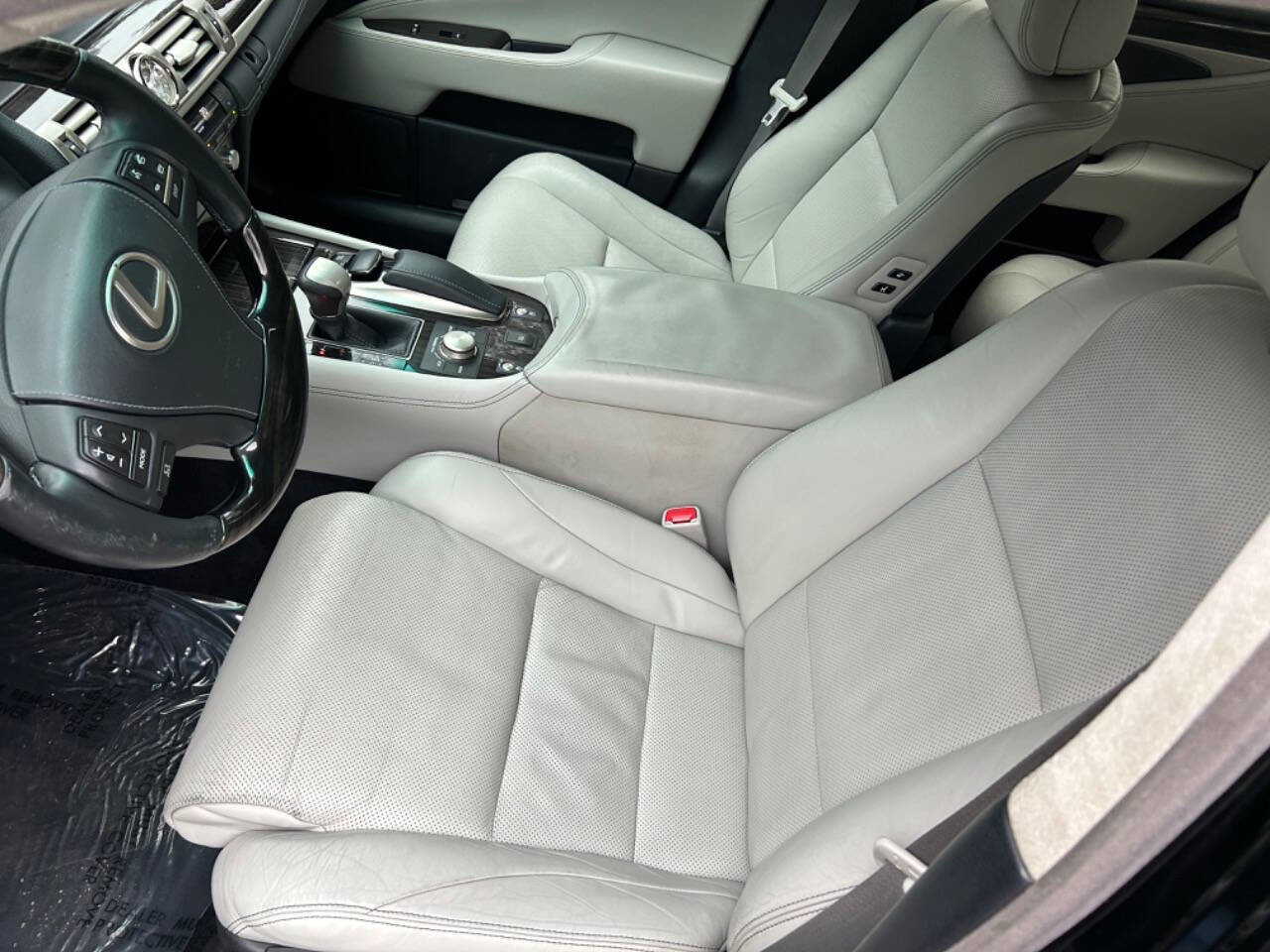 Used 2013 Lexus LS 460 AWD w/ Comfort Pkg image 21