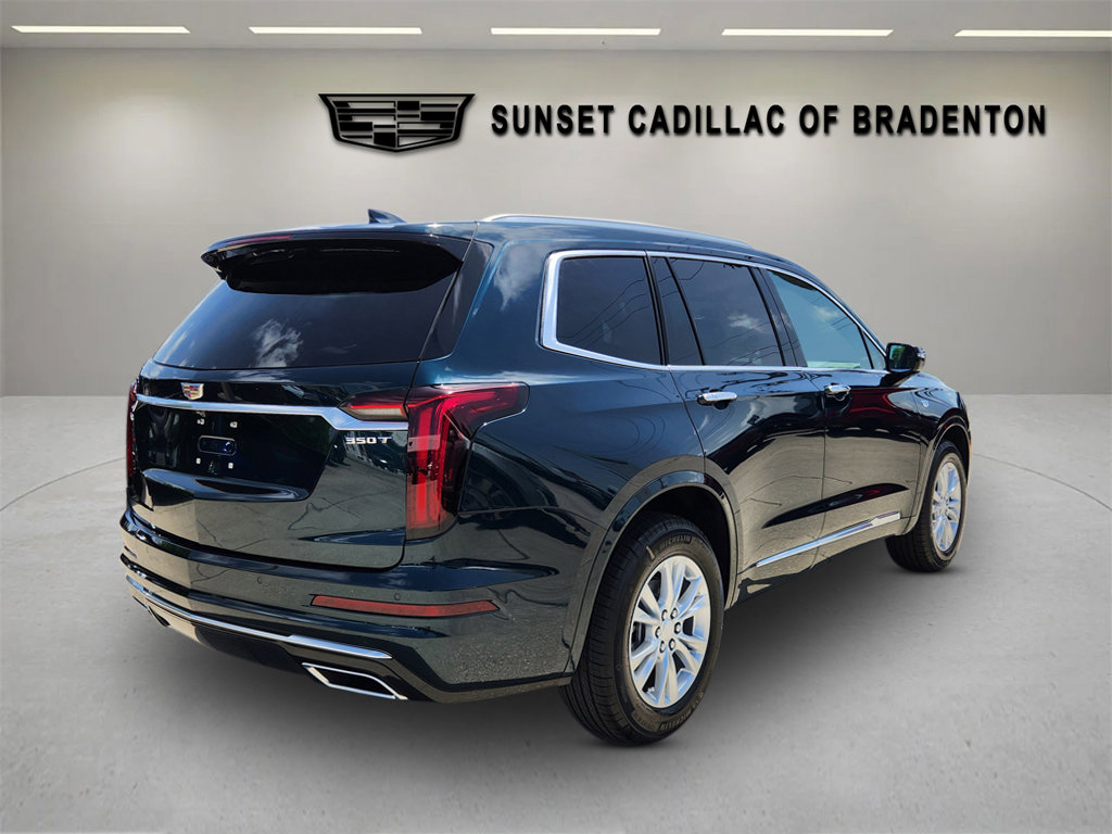 New 2025 Cadillac XT6 Luxury image 7
