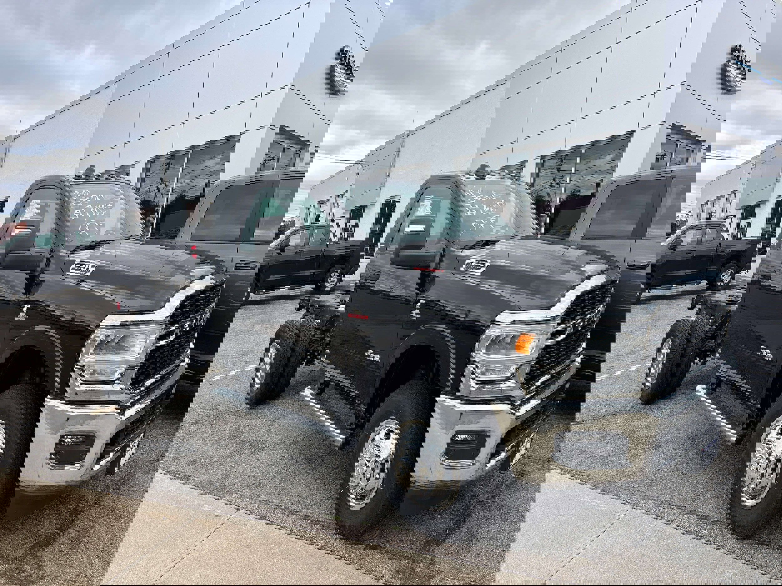 New 2024 RAM 3500 SLT w/ Quick Order Package 2YG SLT image 10