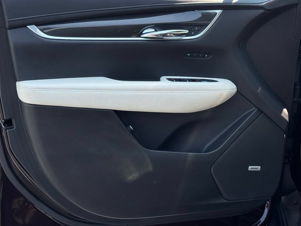 Used 2021 Cadillac XT6 Sport AWD/4WD image 17