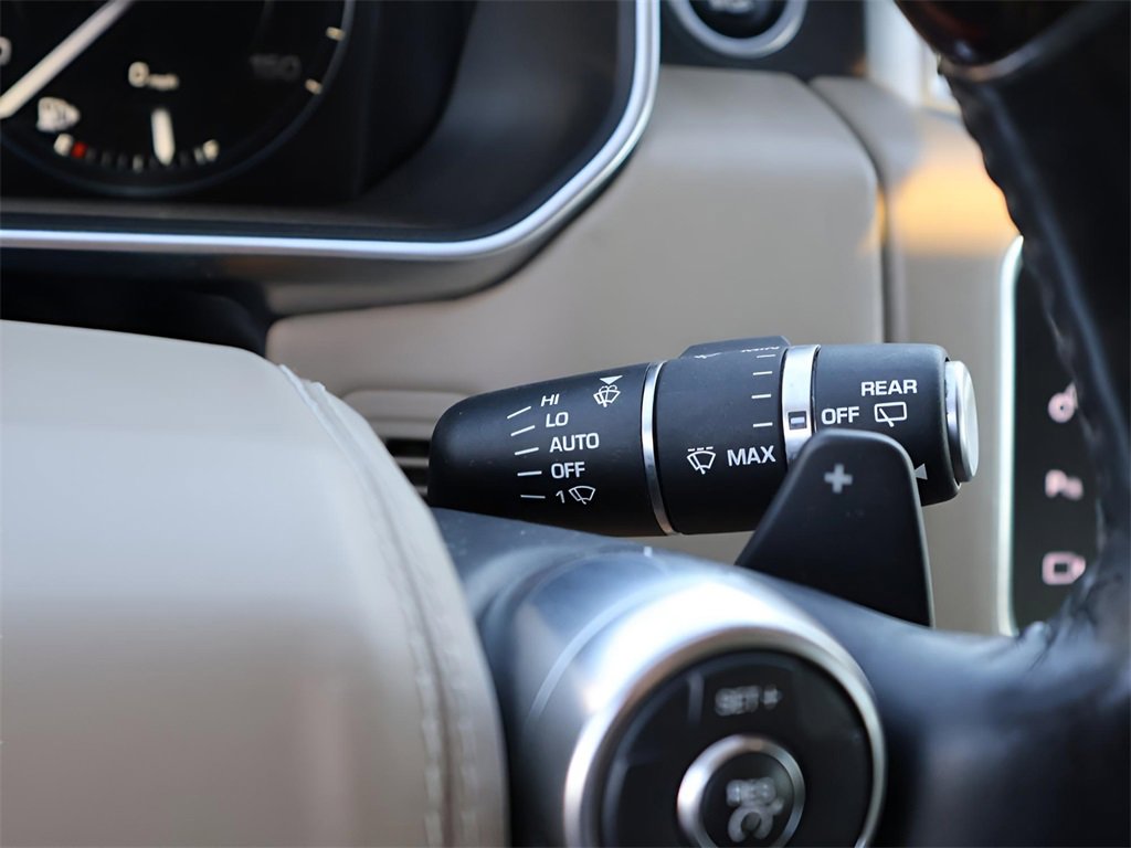 Used 2016 Land Rover Range Rover HSE image 33