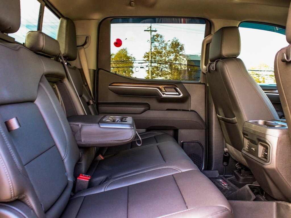 Used 2025 Chevrolet Silverado 1500 LT Trail Boss w/ LT Trail Boss Premium Package image 36