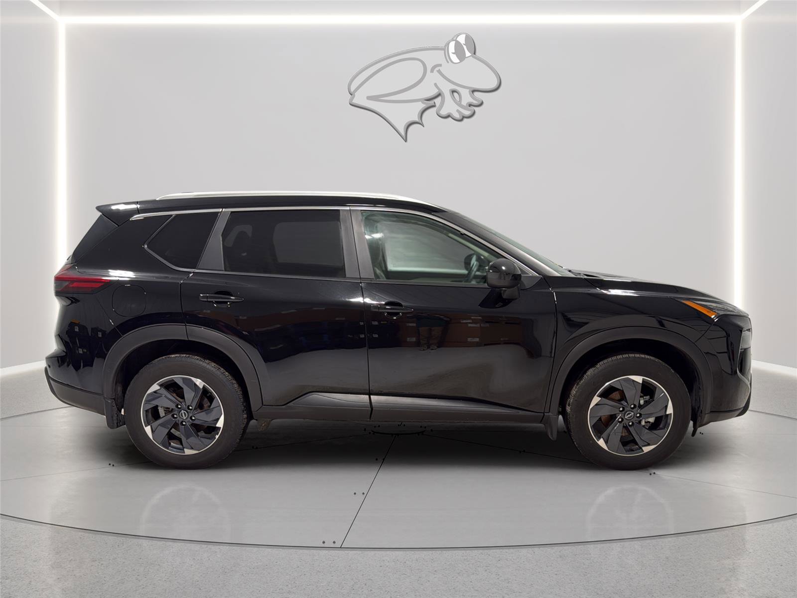 Used 2024 Nissan Rogue SV w/ SV Premium Package FWD image 7