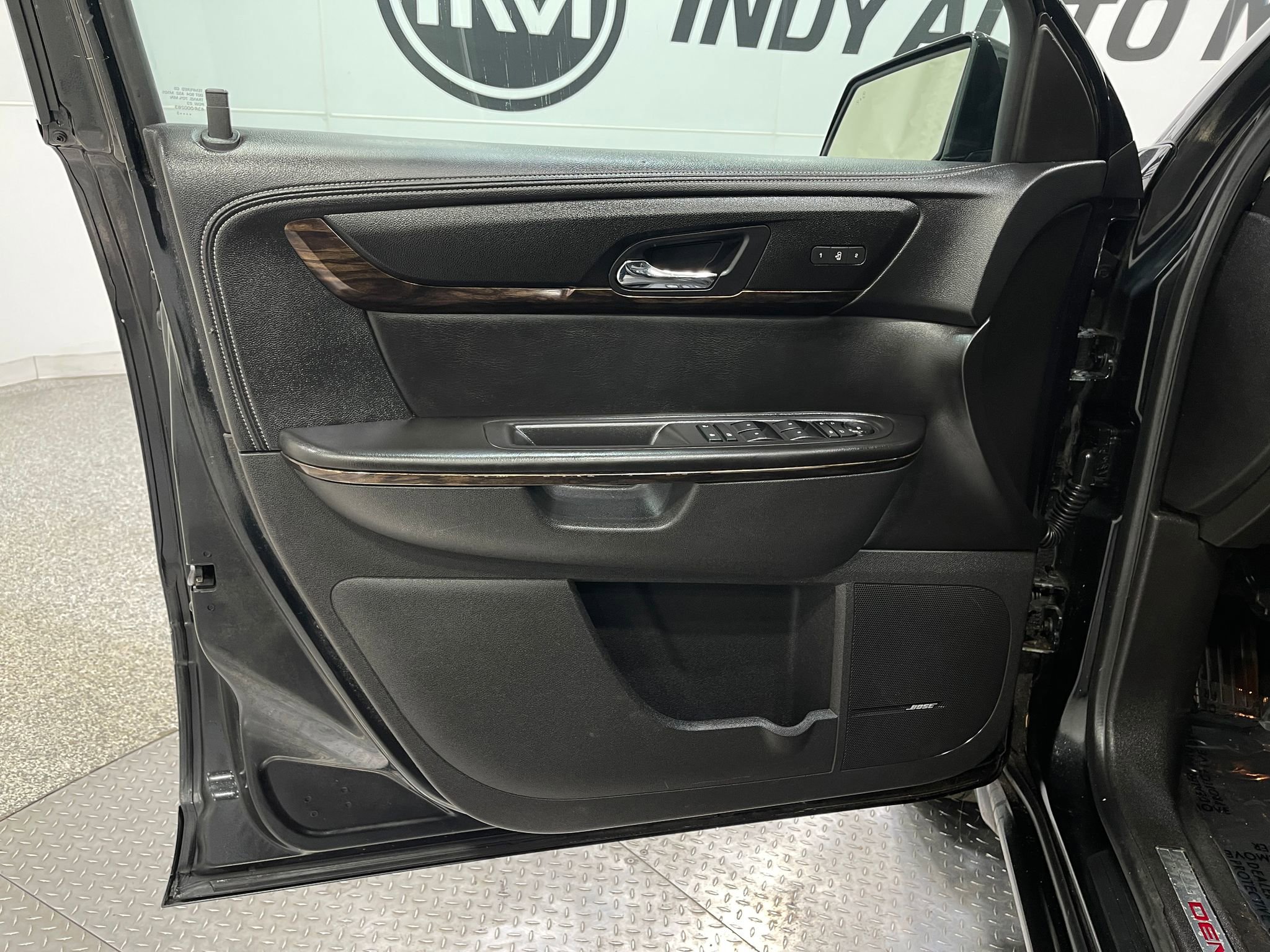 Used 2013 GMC Acadia Denali AWD/4WD image 15