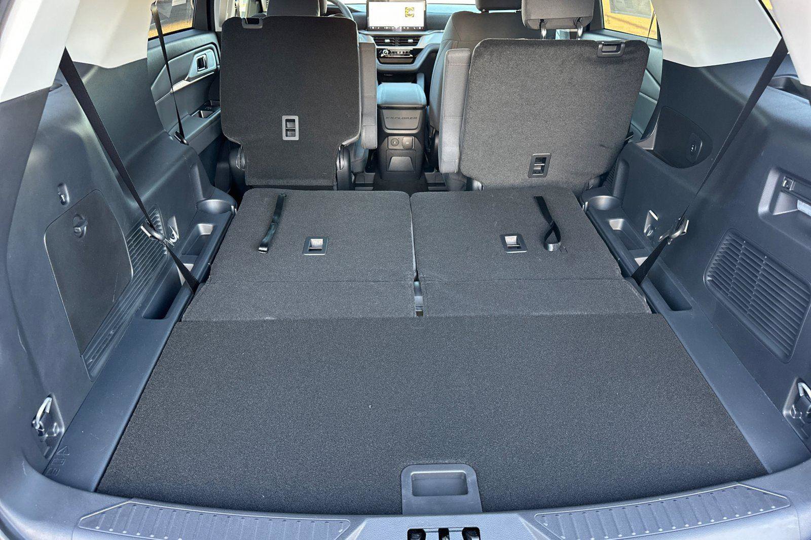 New 2026 Ford Explorer Active image 13
