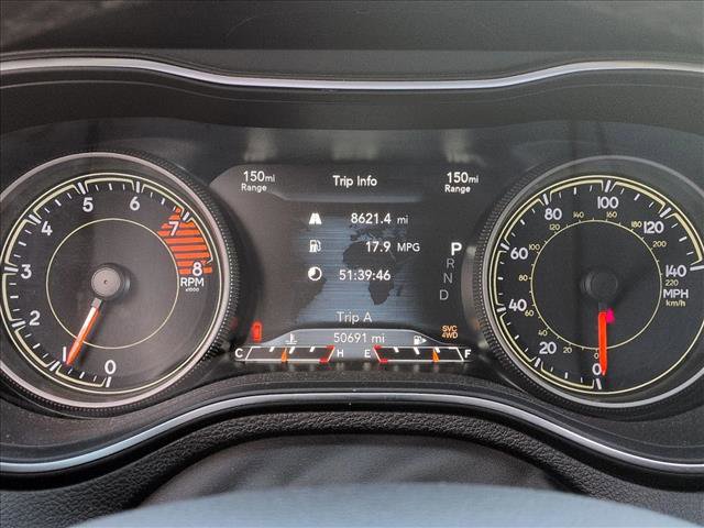 Used 2019 Jeep Cherokee Limited image 11