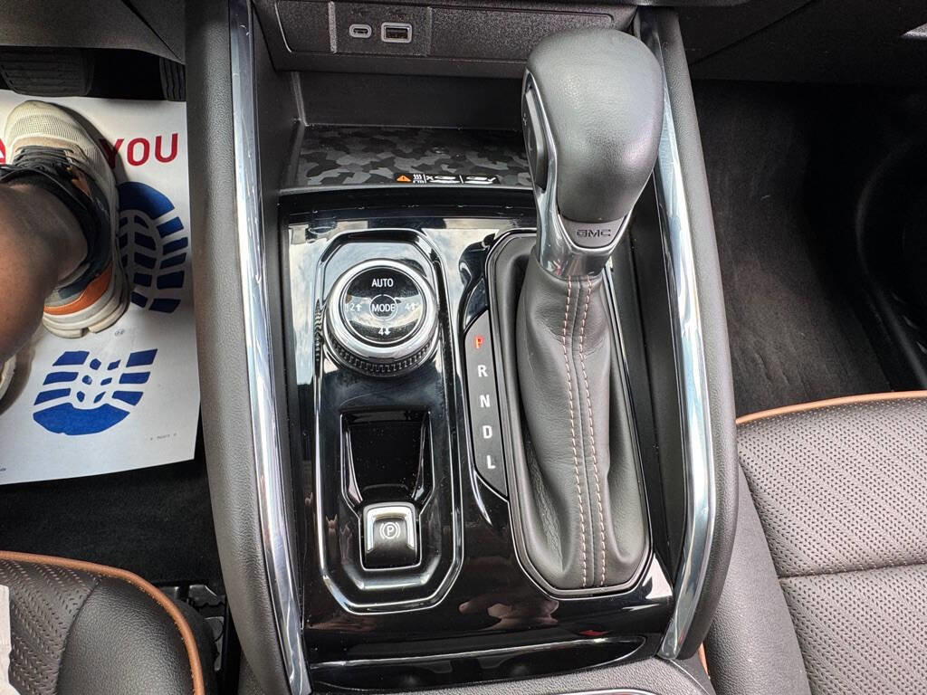 Used 2023 GMC Canyon AT4 w/ AT4 Premium Package image 28