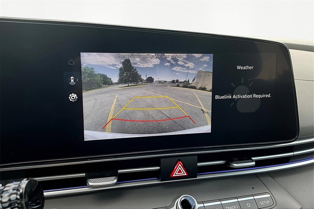 Used 2024 Hyundai Elantra SEL image 21