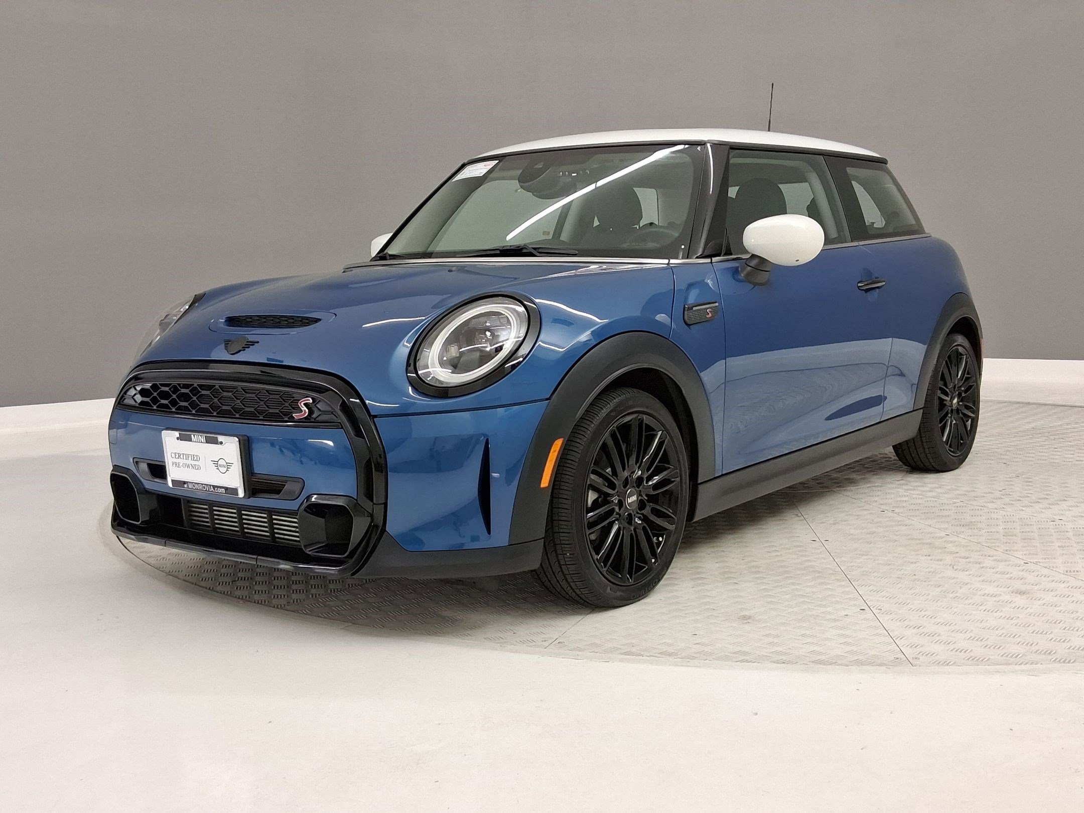 Certified 2024 MINI Cooper S FWD image 34
