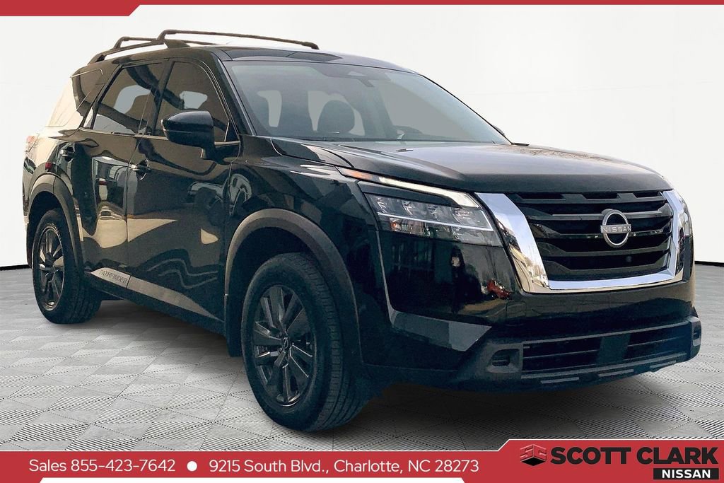 Used 2022 Nissan Pathfinder SV
