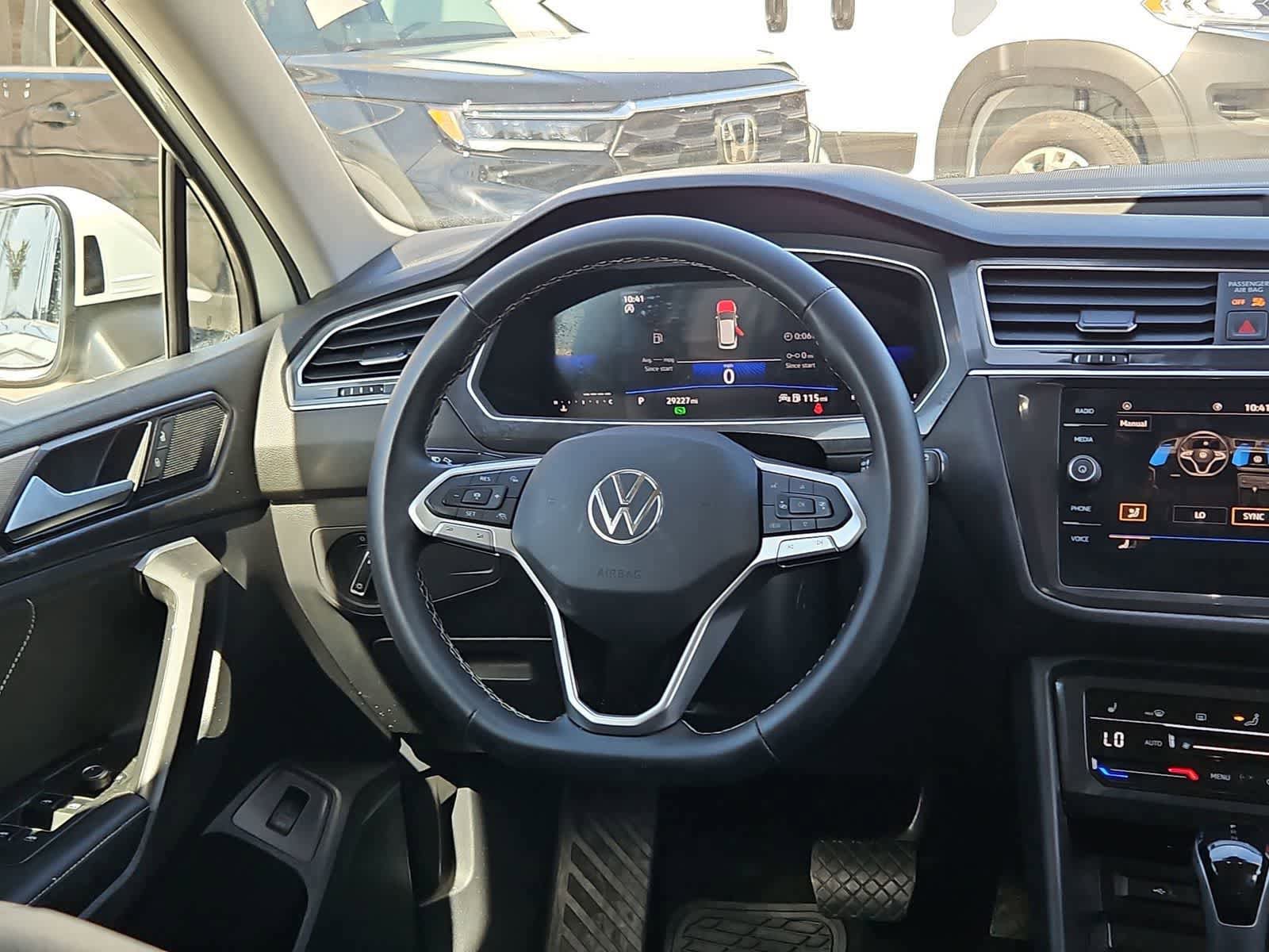 Used 2024 Volkswagen Tiguan SE FWD image 26