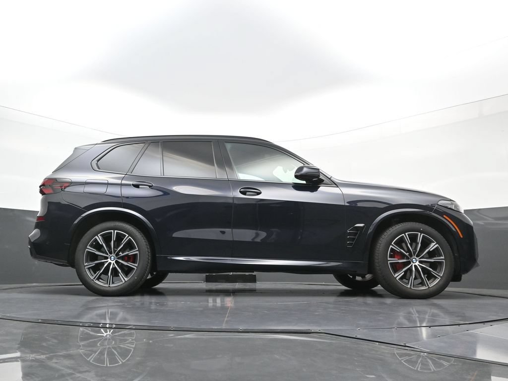 New 2026 BMW X5 xDrive40i w/ M Sport Package AWD/4WD image 30