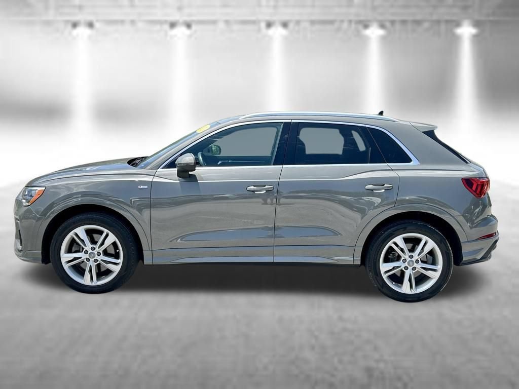 Used 2020 Audi Q3 2.0T Premium w/ Convenience Package AWD/4WD image 8