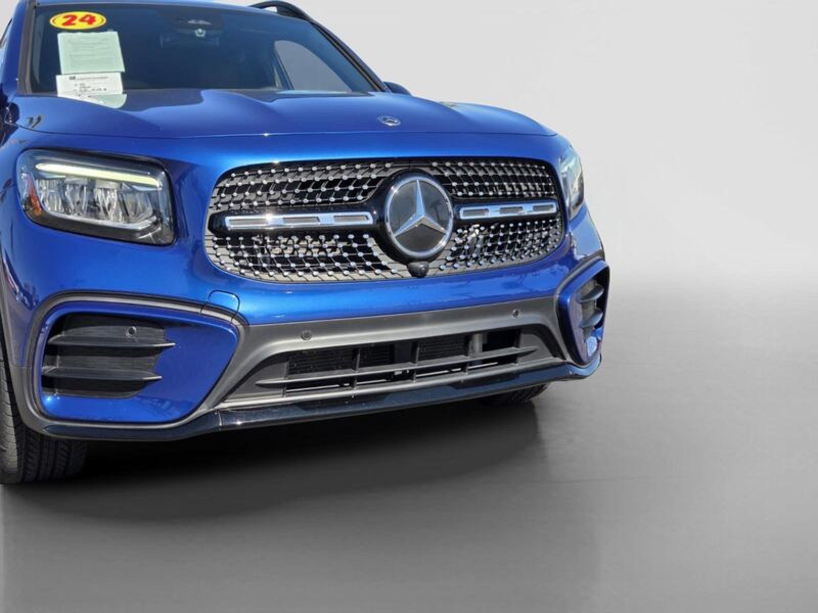 Used 2024 Mercedes-Benz GLB 250 image 9