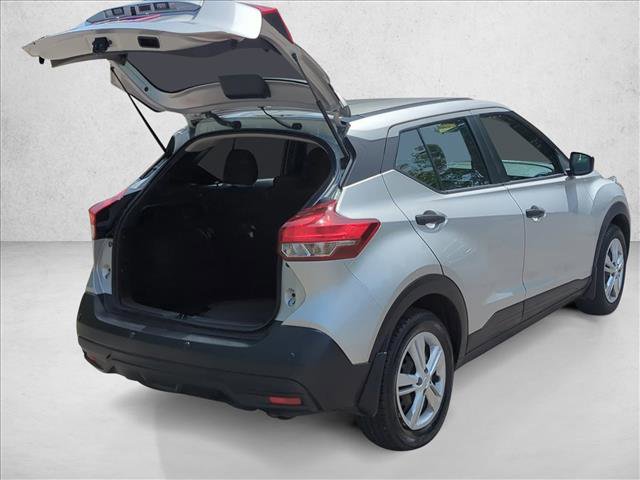 Used 2020 Nissan Kicks S FWD image 8