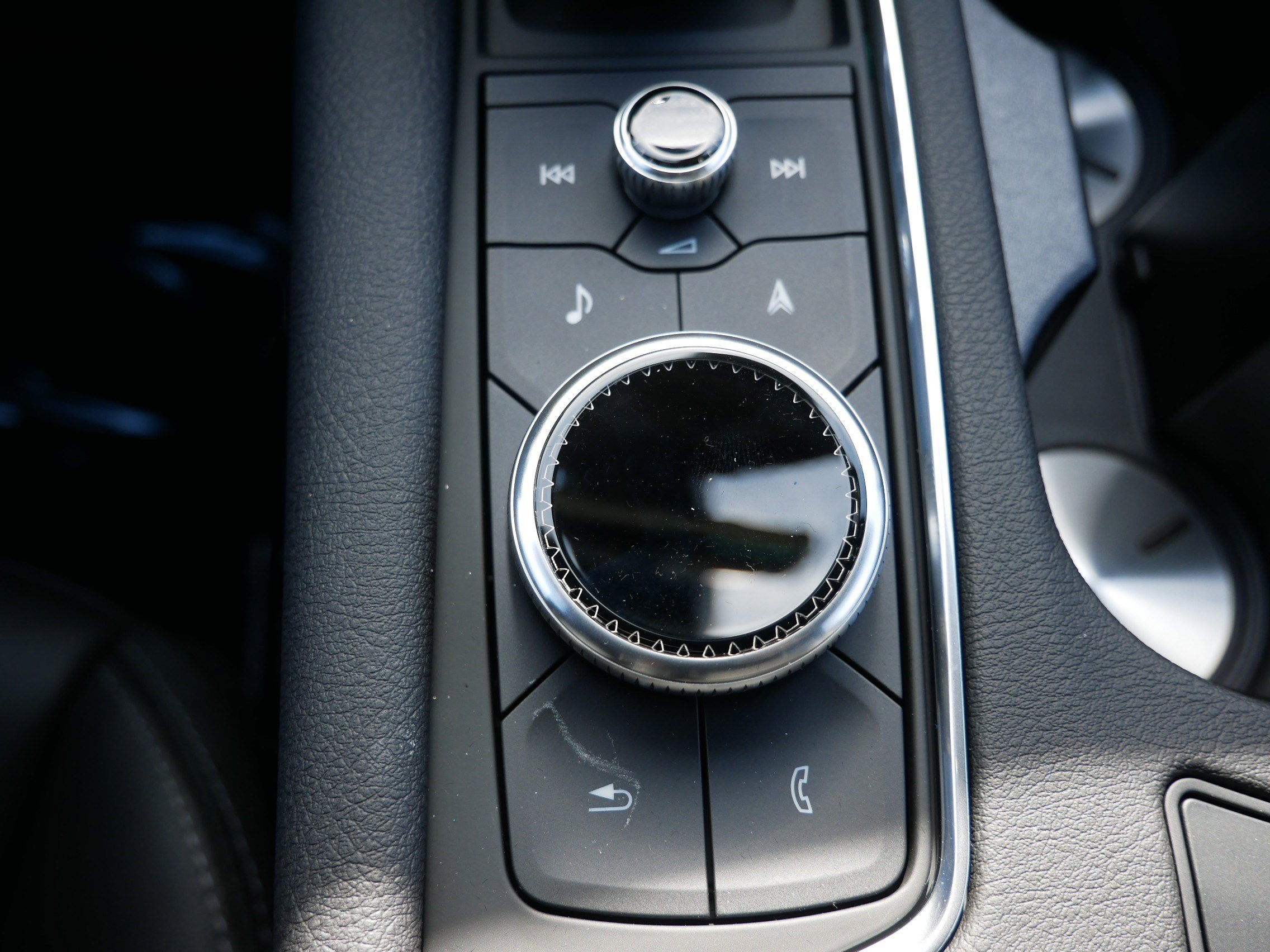 New 2026 Cadillac XT5 Premium Luxury w/ Driver Assist Package image 27