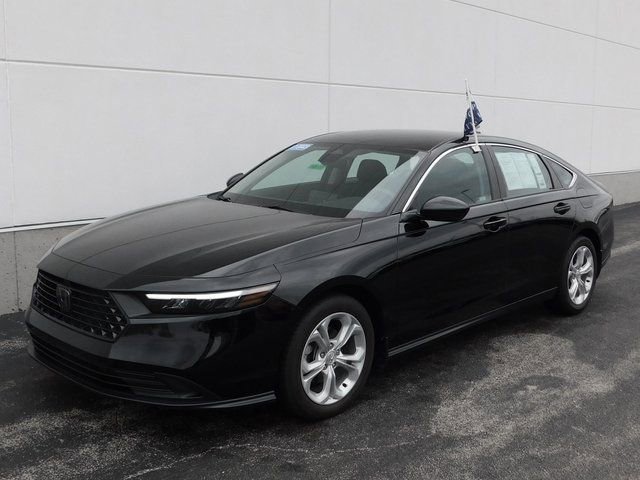 Certified 2023 Honda Accord LX image 1