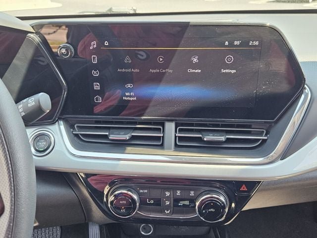 Used 2026 Chevrolet Trax LT FWD image 24
