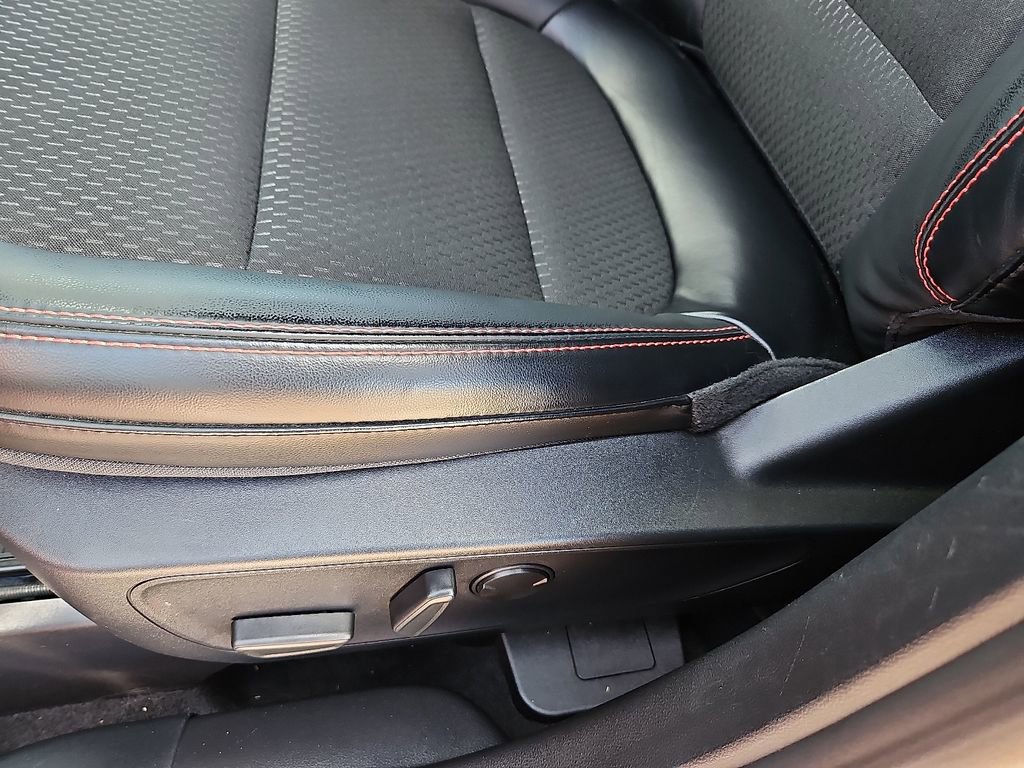 Used 2025 Ford Escape ST-Line w/ Tech Pack #1 image 21