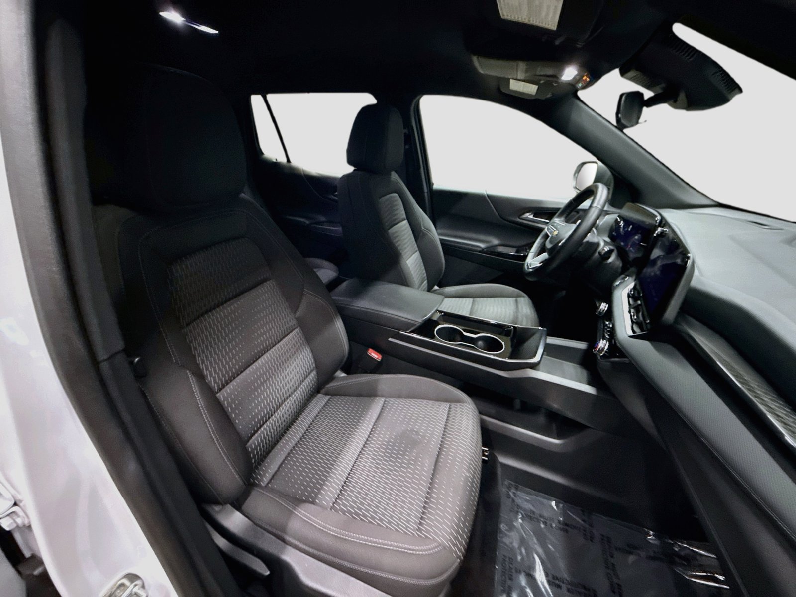 Used 2025 Chevrolet Equinox LT FWD image 30